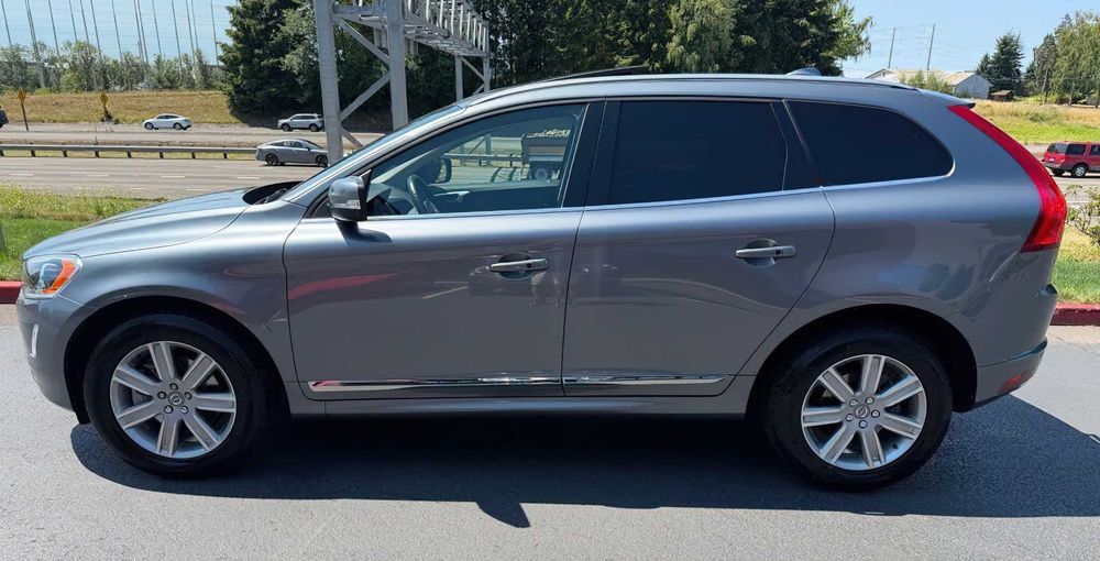 Volvo XC60      2018