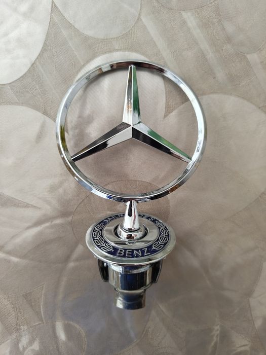 Estrela Símbolo Capô Mercedes