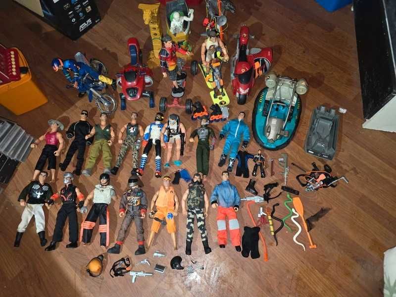 Mega Coleção Vintage Action Man & Max Steel - 20 Bonecos + 8 Veículos + Acessórios