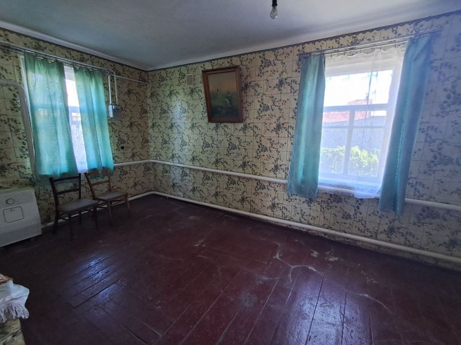 Продам  цегляний будинок.