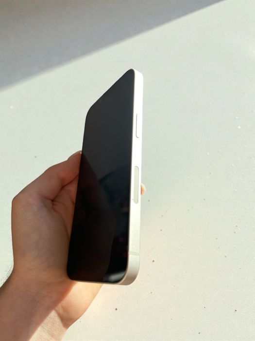 Айфон 14 білий iPhone на 128 гб