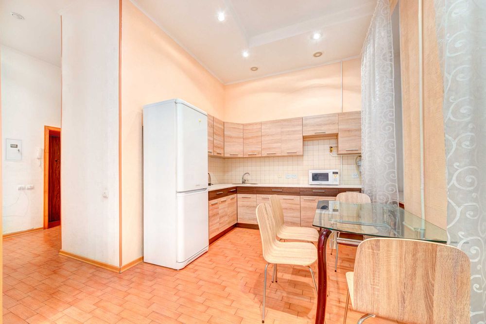 Уютные 1к апартаменты посуточно м. Печерская (в 5-ти минутах пешком)