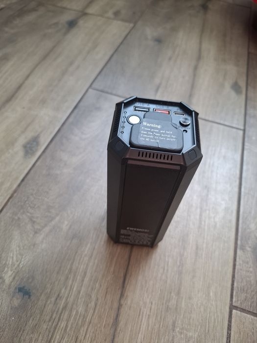 Supermocny Powerbank 27 000 mah z wyjściem 220v