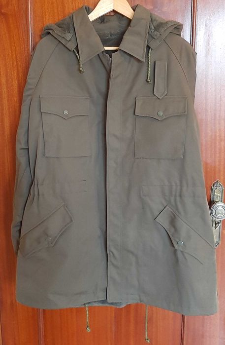 Casaco Anorak Sobretudo Impermeável NOVO