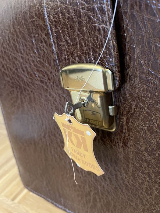 Вінтажний новий шкіряний чоловічій портфель