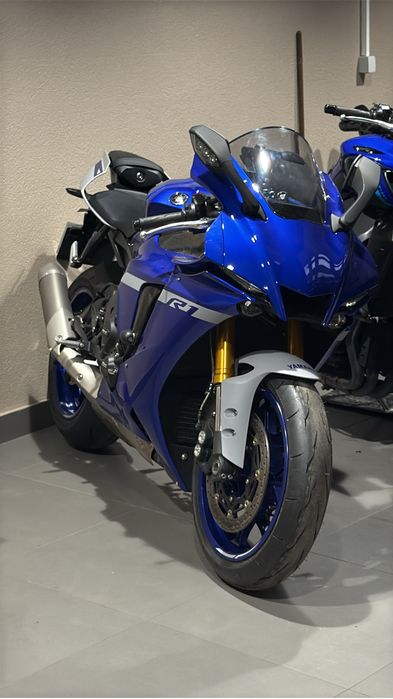 Yamaha YZF - R1 2017