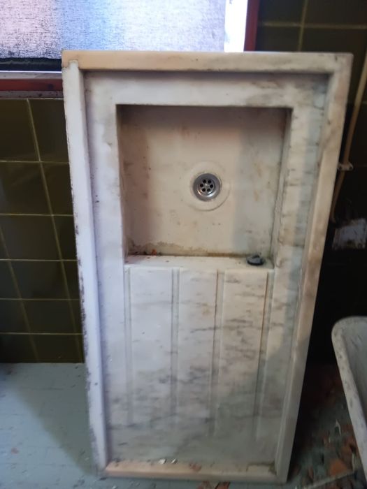 Banca de cozinha em mármore maciça