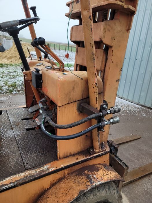 Wózek widłowy atlas