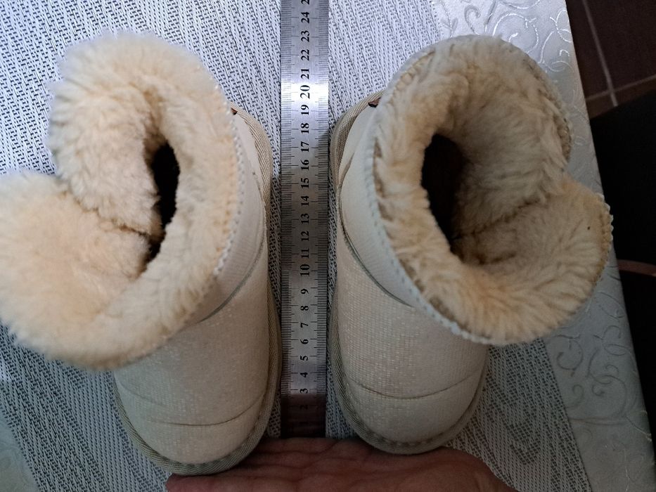 Уги зима дитячі 27 р