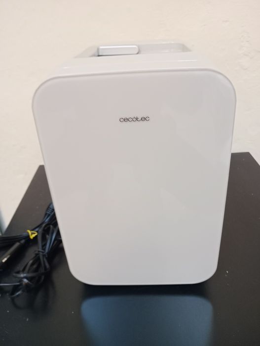 Mini lodówka turystyczna