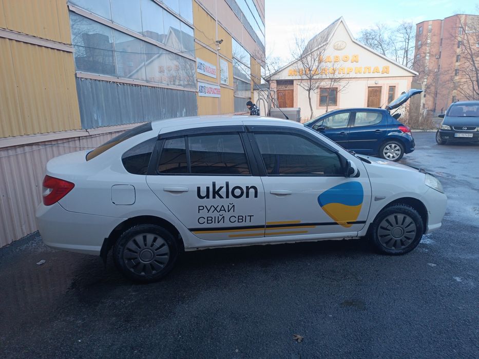 Оренда машини під таксі та власні потреби