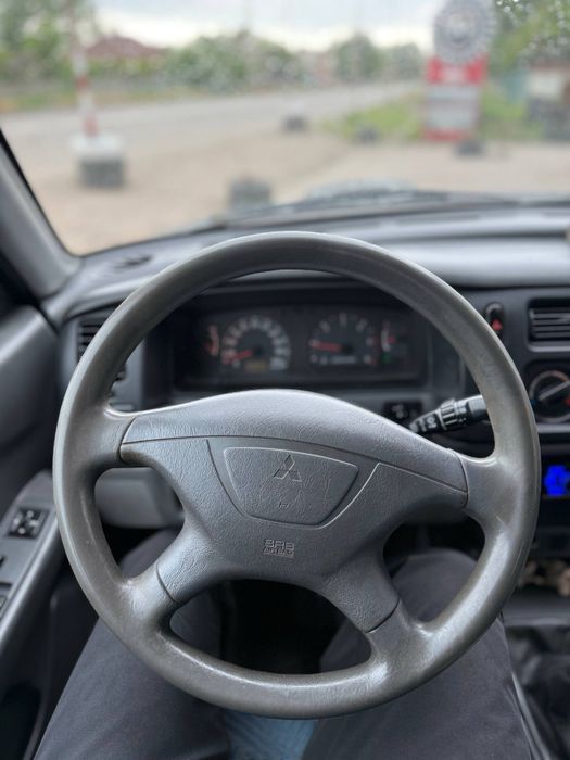 Mitsubishi Pajero Sport 2.5 tdi/повний привід