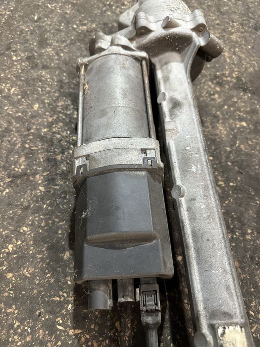 Двигун рульовоі рейки БМВ F25