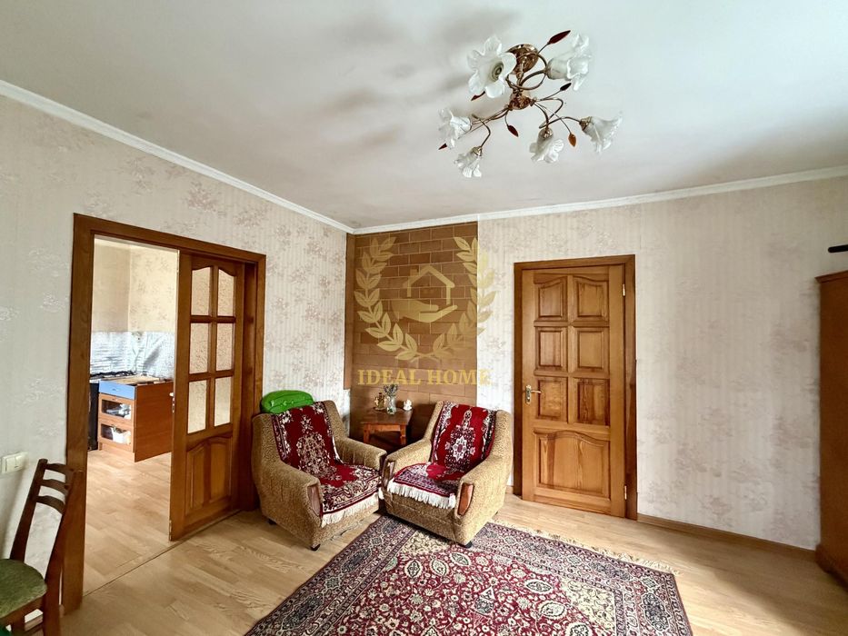 Продаж будинку в центрі с. Ясногородка