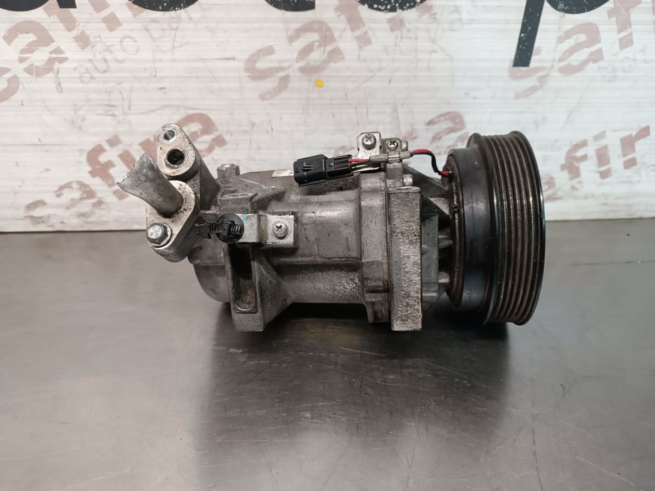 Compressor Ar Condicionado DACIA SANDERO II 1.5 dCi (63 kW / 84 cv) [01.2013 - ...] 1.5 dCi (63 kW / 84 cv) [01.2013 - ...] - 8201025121 1.5 dCi (63 k