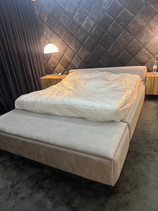 Łóżko 180x200+skrzynia tapicerowane