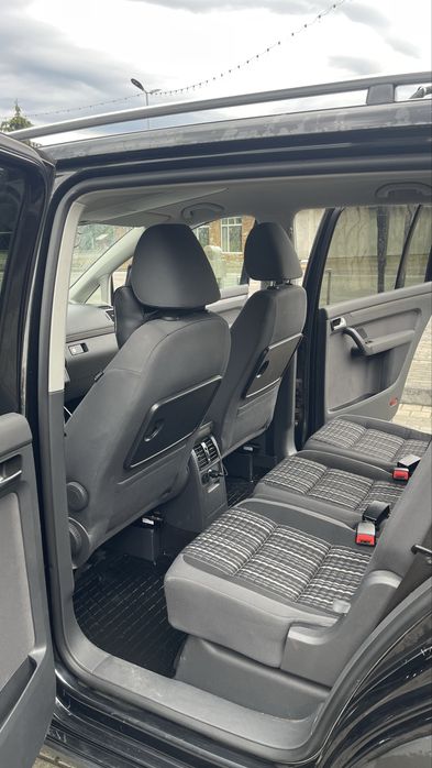 Volkswagen Touran 2.0 Diesel Automatic | Чесний пробіг | Відмінний стан