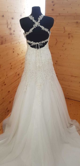 Vestido de Noiva Novo em Liquidação
