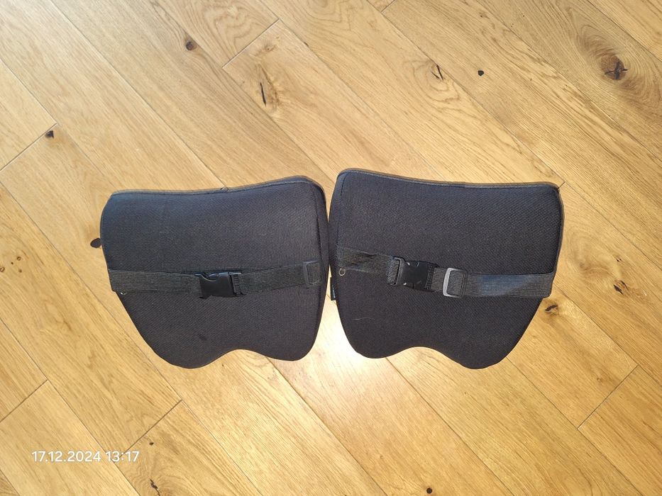 Dwie poduszki ergonomiczne pod szyję do samochodu