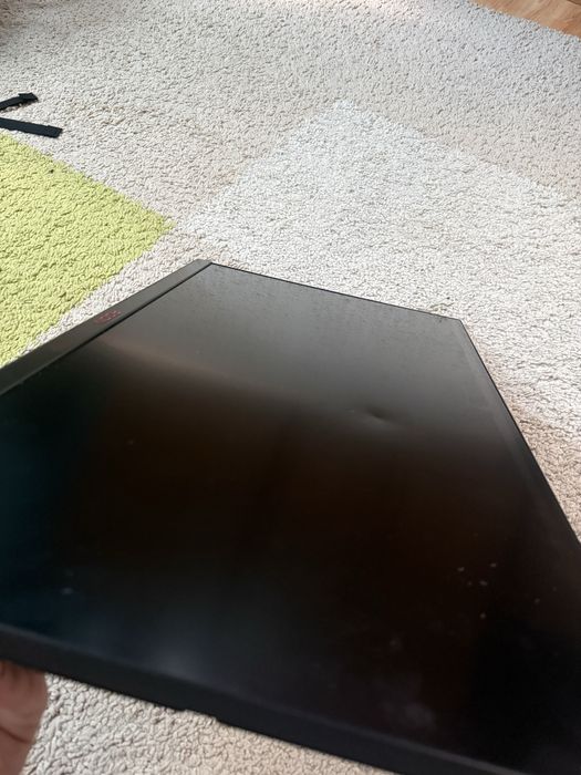 Uszkodzona matryca aoc agon AG275QZN