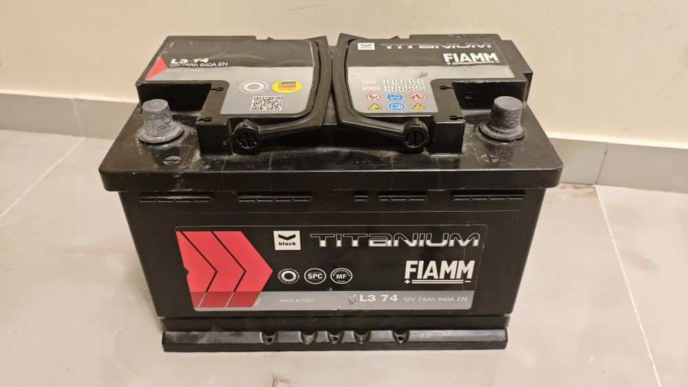 Akumulator włoski Fiamm 12V, 74Ah, 640A