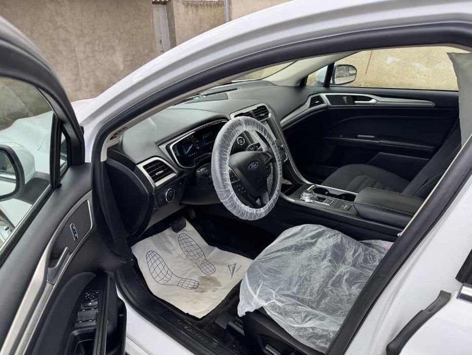 Ford Fusion Hybrid 2018 USA