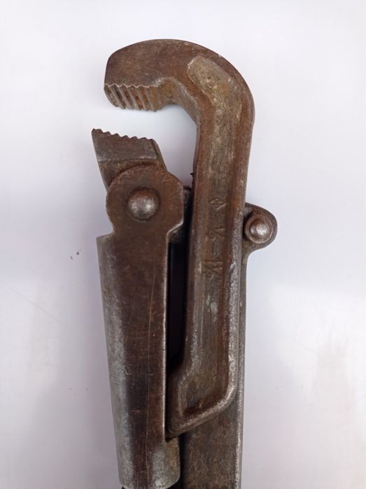 Ключ разводной газовый