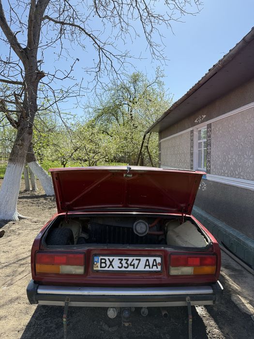 Продам ваз 2105 (не на ходу)