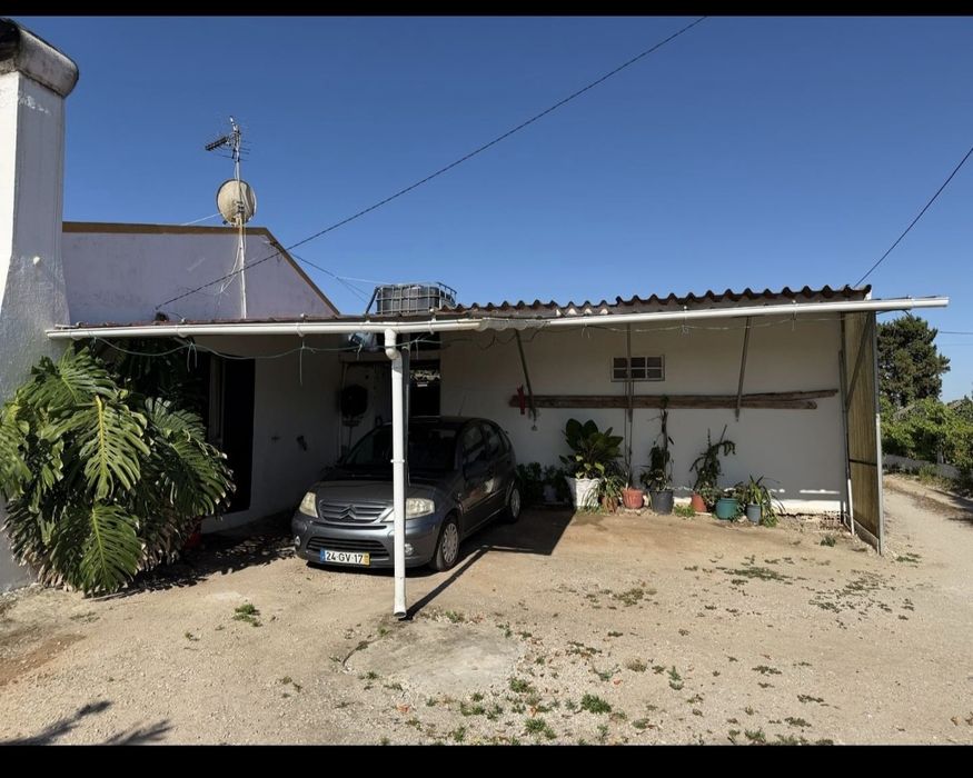 Casa térrea com terreno