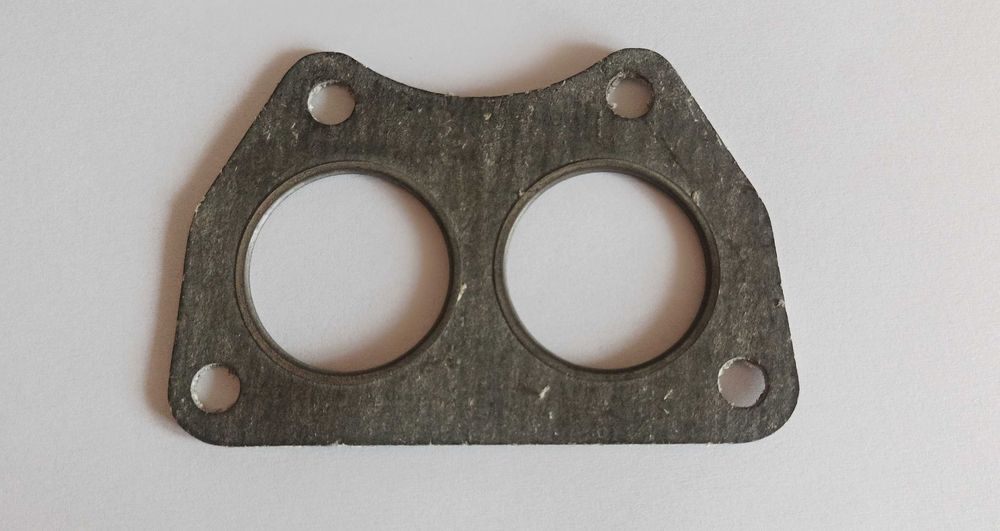 Podkładka pod kolektor wydechowy fiat 125p. NOWY.