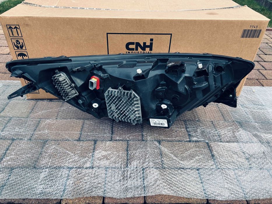 Lampa Reflektor Iveco Daily LED Lift 2019- Lewa Stan Idealny !