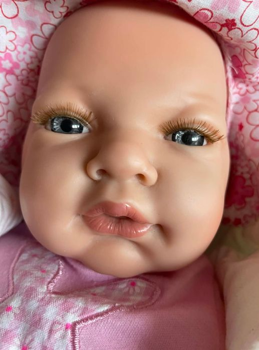 Oryginalna hiszpańska pachnąca typu reborn