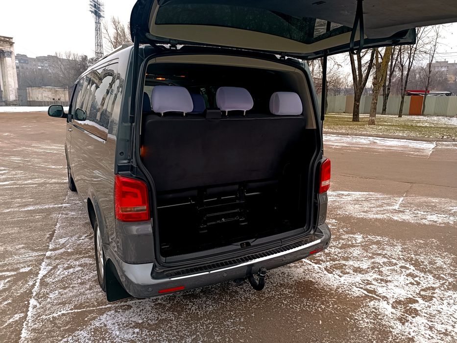 Volkswagen Caravelle 2.0 TDi (140) 6 ст  Voyage Maxi .