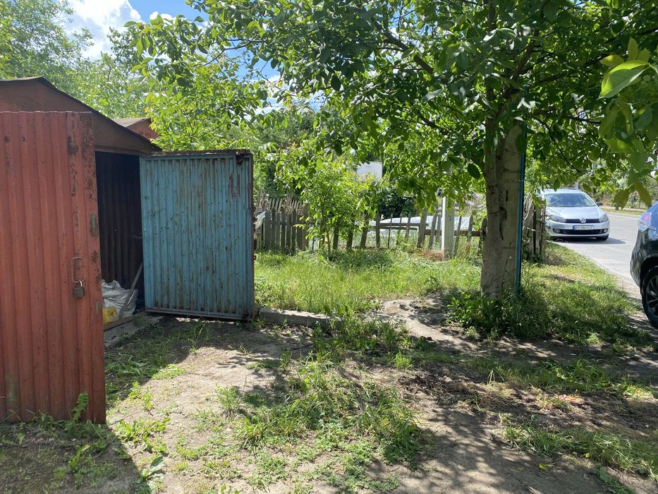 Гараж + паркомісце
