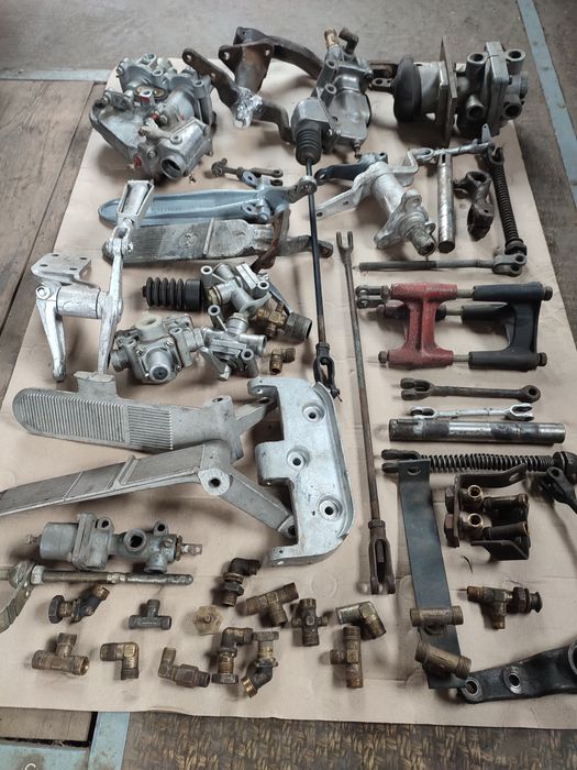 Кран тормозной ЗИЛ КАМАЗ