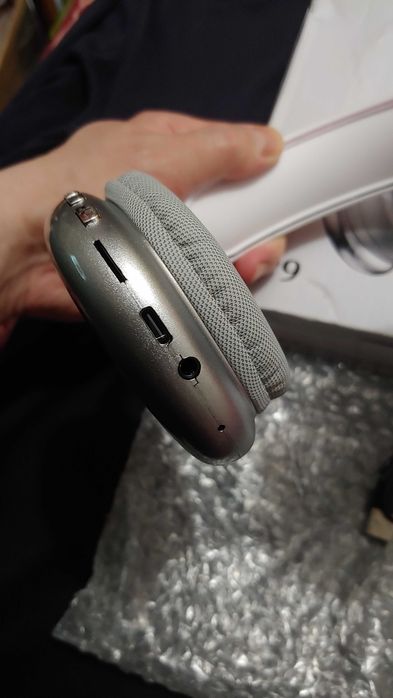 Наушники P9 беспроводные bleetoothSd карта 3,5 Audio новые