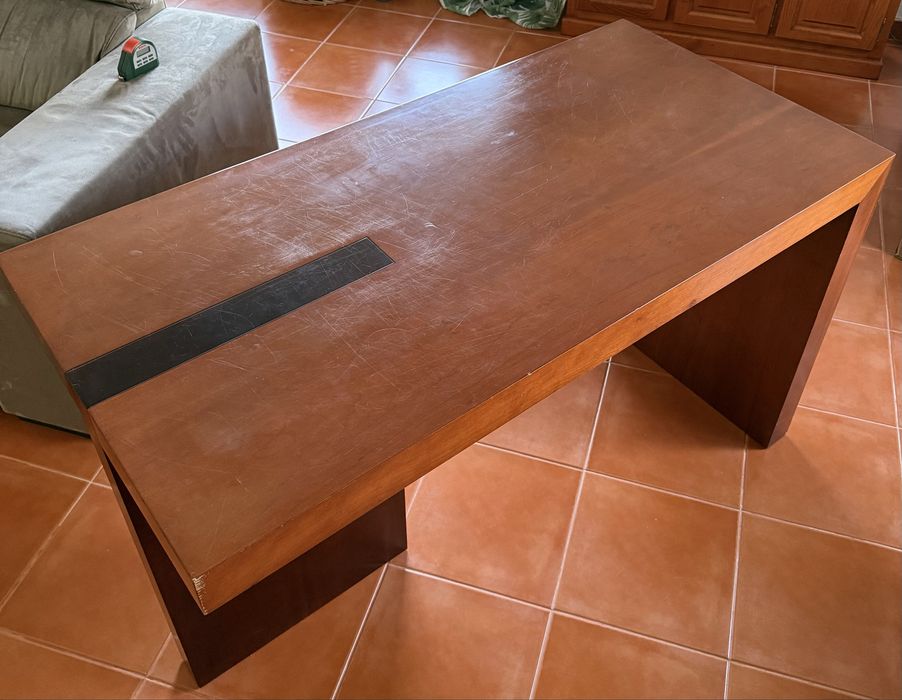 Mesa de Escritorio e Gaveteiro