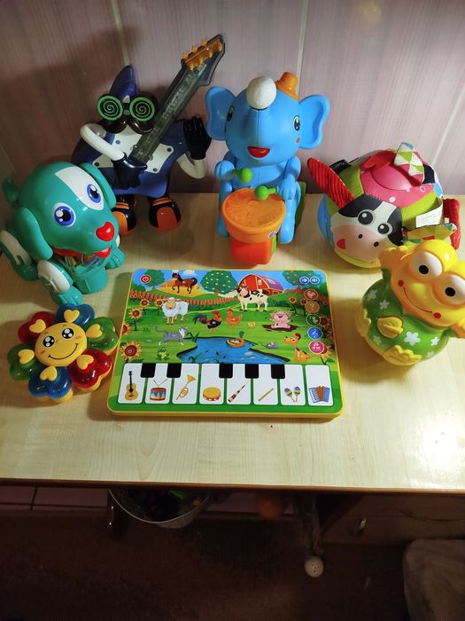 Продам музичні іграшки
