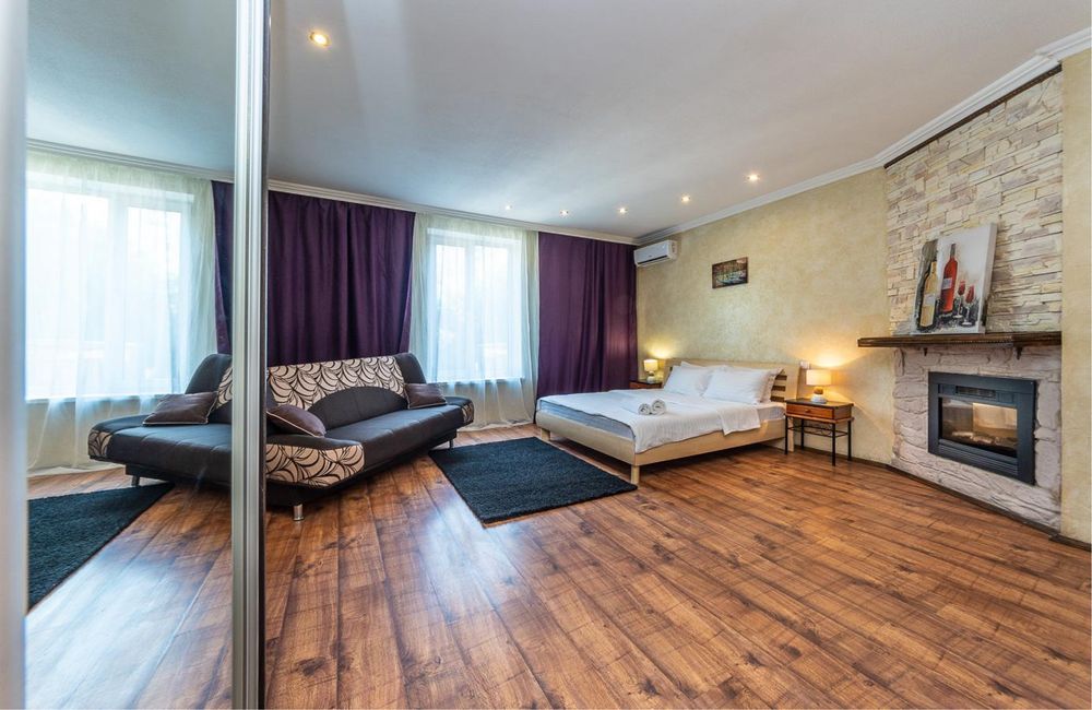 Однокімнатна квартира в центре на Майдане Незал.вул Софіївская  23