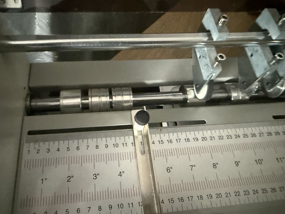 ARKFORM 450E – bigownica, perforator i nacinarka 3:1