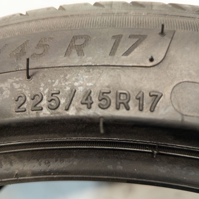 225/45R17 Michelin Primacy 4