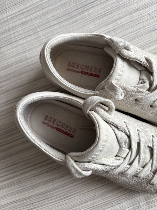 Sapatilhas brancas Skechers