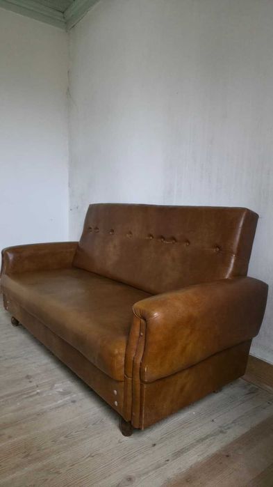 Sofá Vintage Retro em Pele Sintética Castanha – 3 Lugares