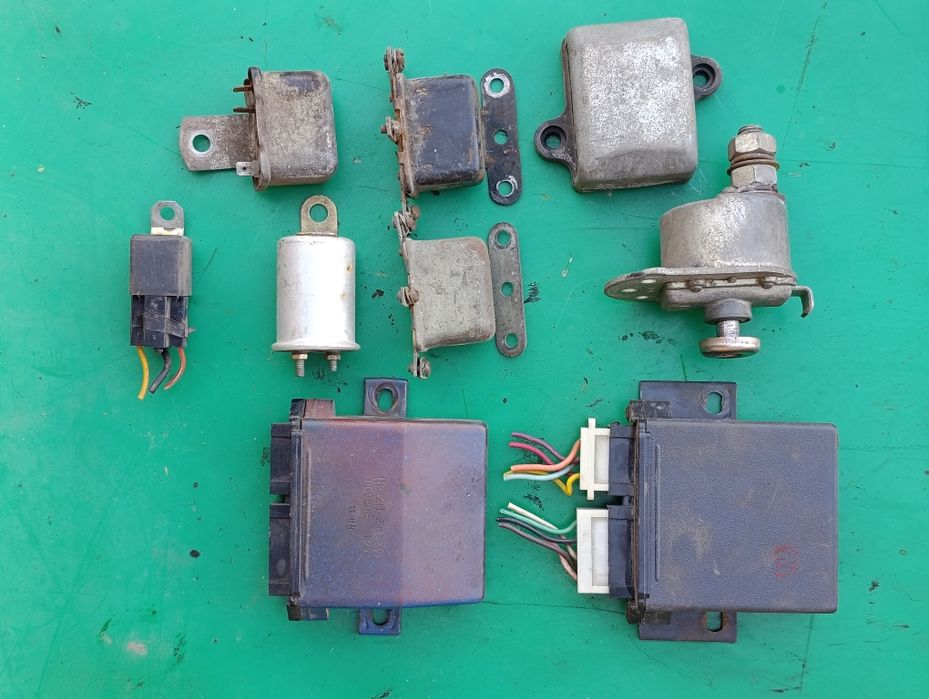 Карбюратор - бензонасос-запчасті Москвич