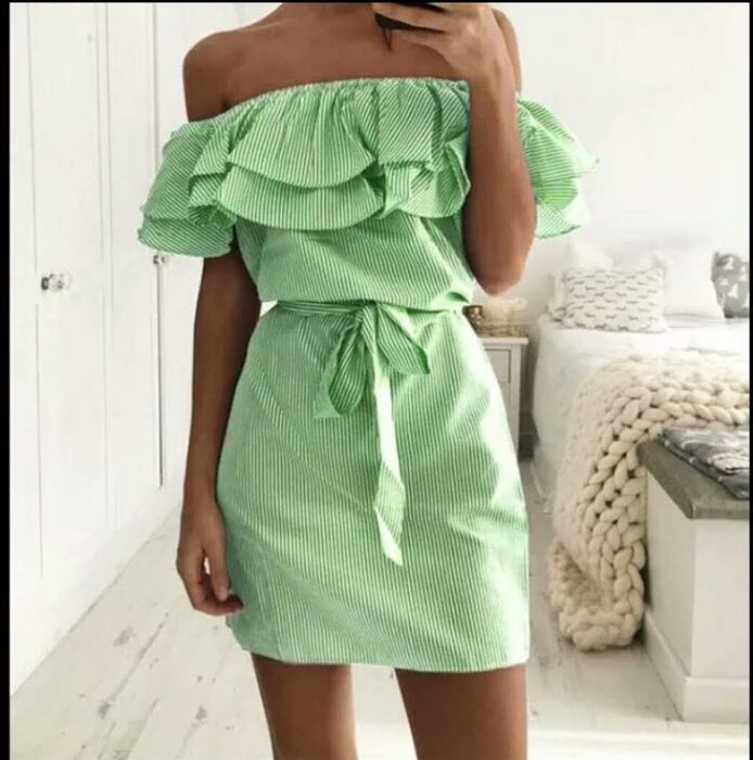 Платье новое 42-46 размер