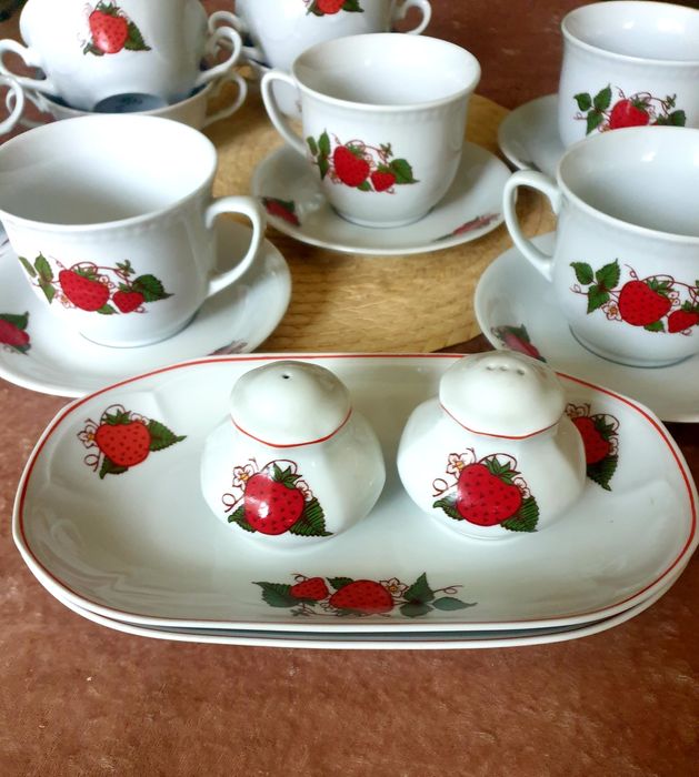 Zestaw porcelanowy Lubiana z truskawką