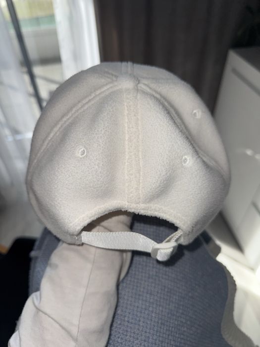 Czapka biała miękka