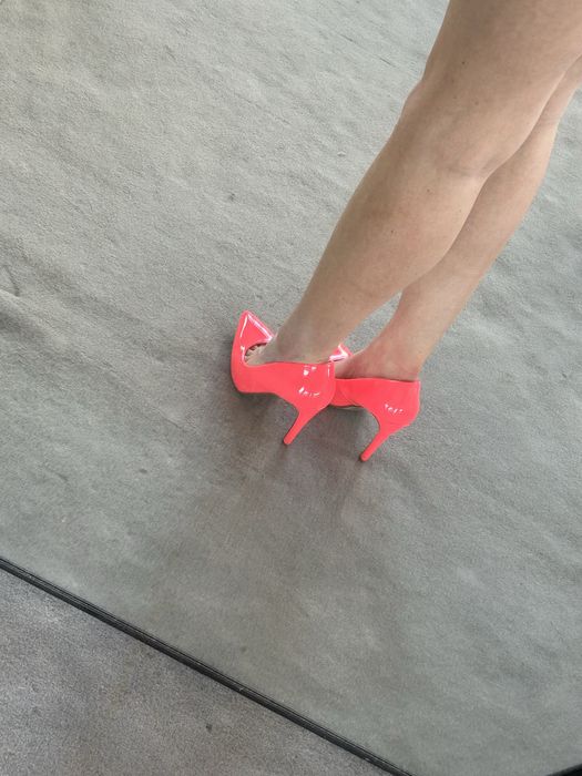 Szpilki damskie 37 neonowy róż malina