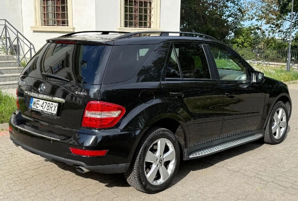 Mercedes-Benz ML-Class 320