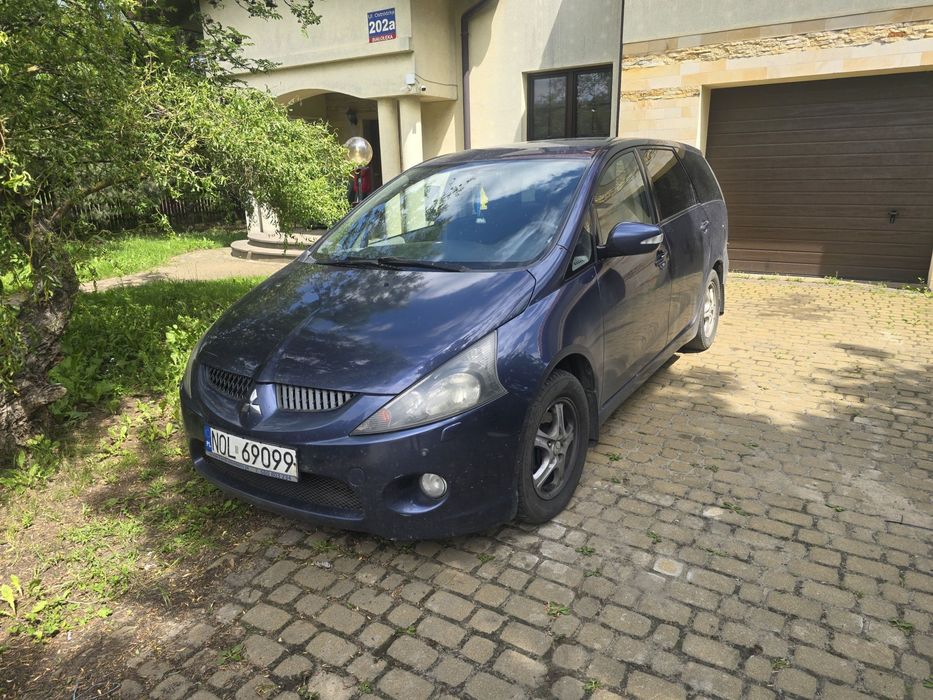 На запчастини Grandis 2.4 автомат 4g69  бампер передній 2006 розборка